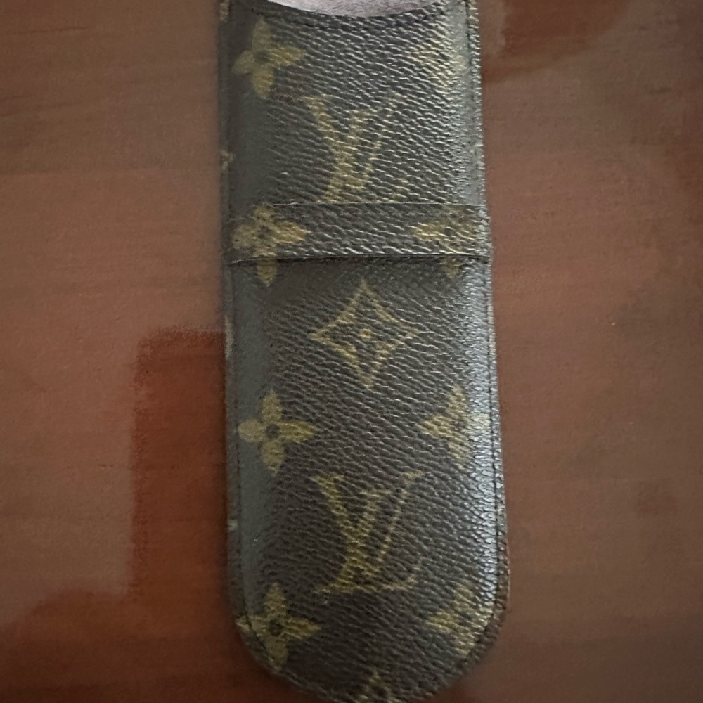 Louis Vuitton pen holder
